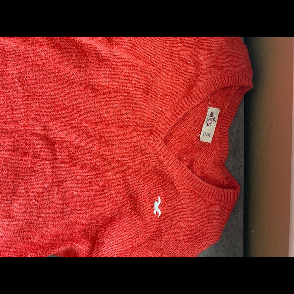 Hollister sweater